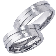 Furrer-Jacot Triple Off-Set Wedding Ring: (/images/Items/1052.jpg) Furrer-Jacot
wedding band
wedding rings
gold
platinum